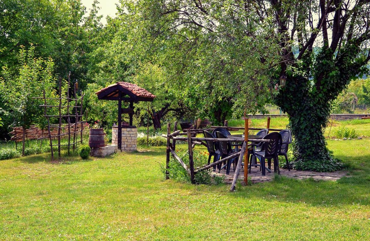 Park Hotel Djevana Gorna Orjachovitsa Buitenkant foto